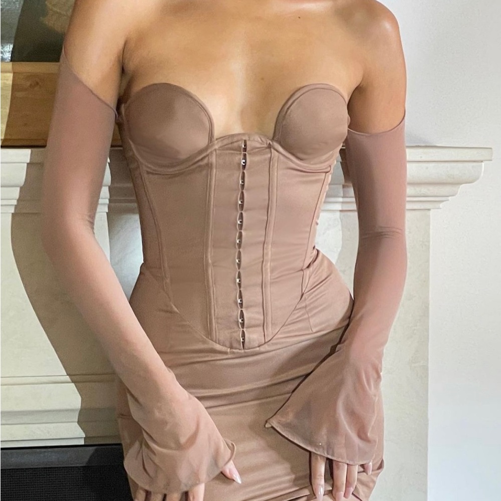 House of CB Mayara Mocha Mesh Structured Corset Mini Dress - Picture 4 of 16